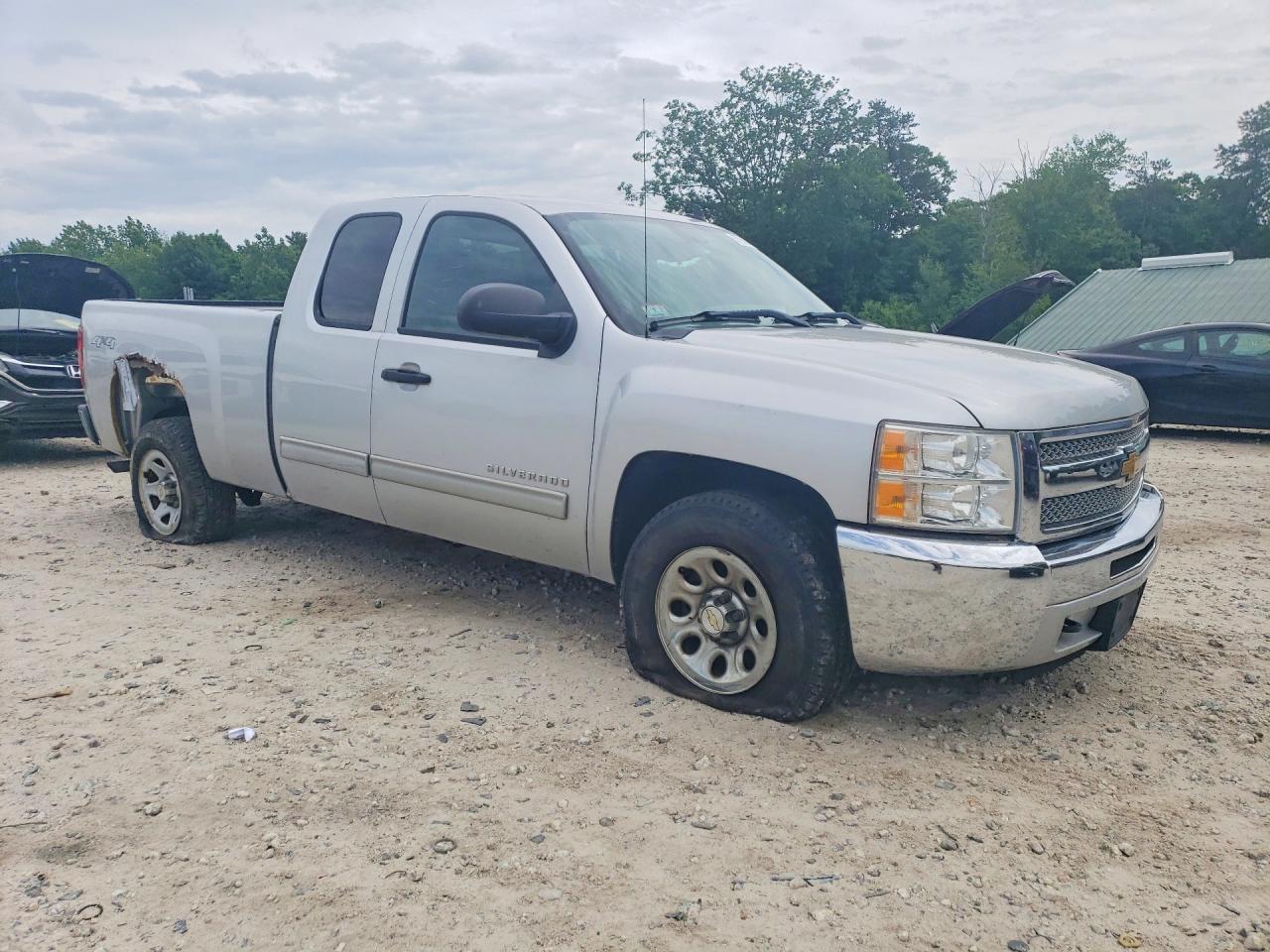 2012 Chevrolet Silverado K1500 Ls Silver vin: 1GCRKREA0CZ257764