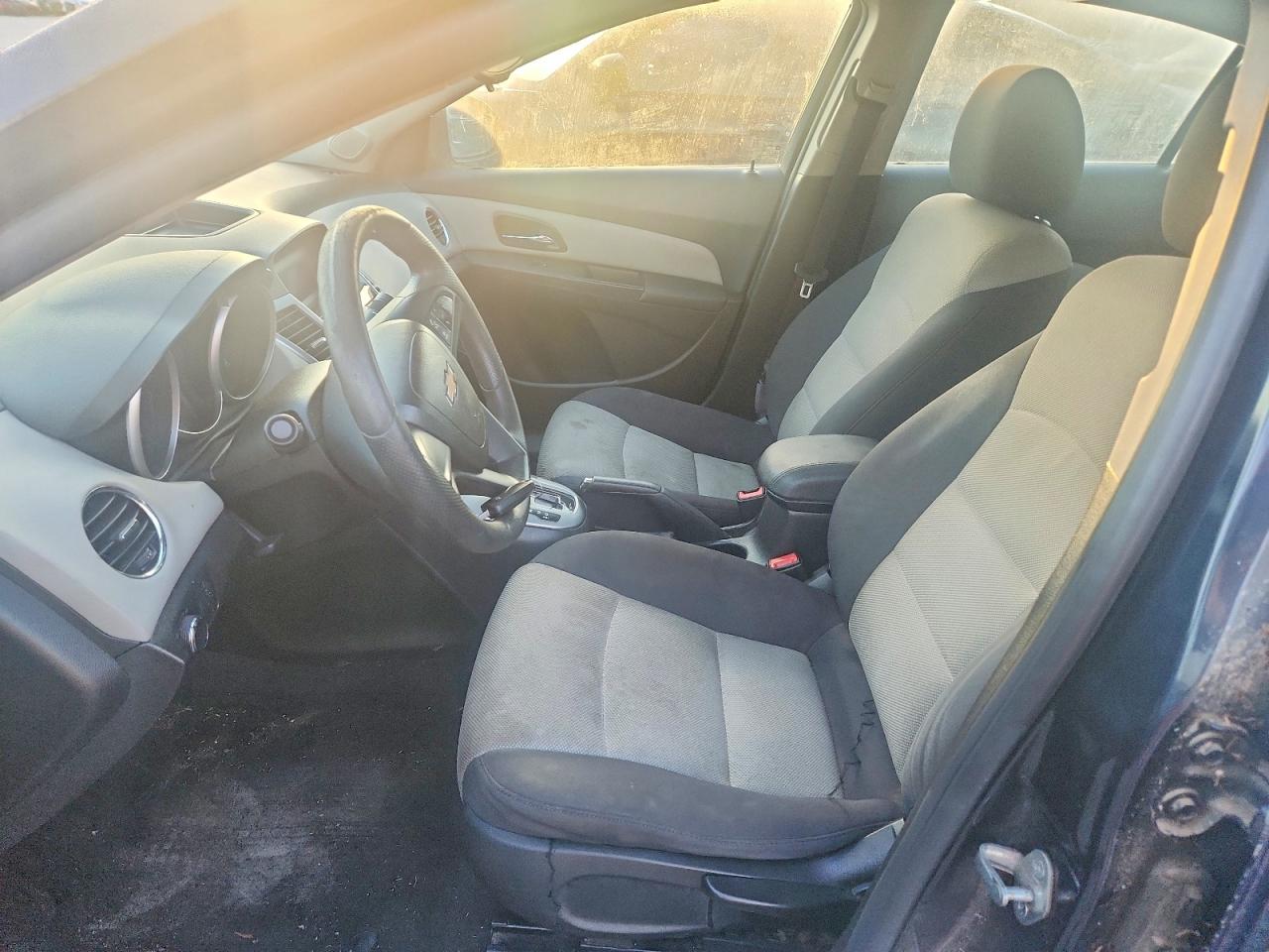 2014 Chevrolet Cruze Ls Blue vin: 1G1PA5SH2E7428896