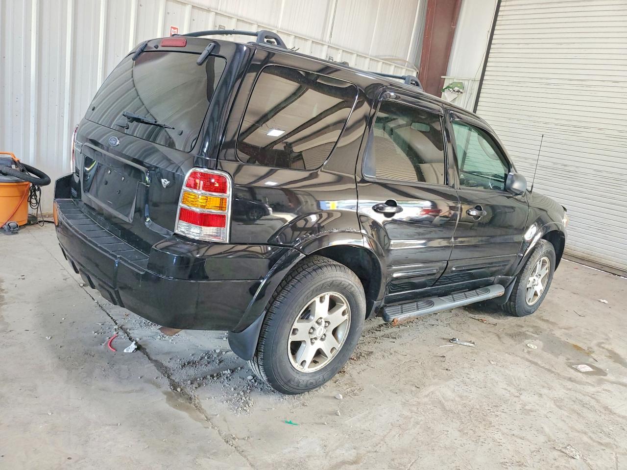 2005 Ford Escape Limited Black vin: 1FMYU941X5KD74413