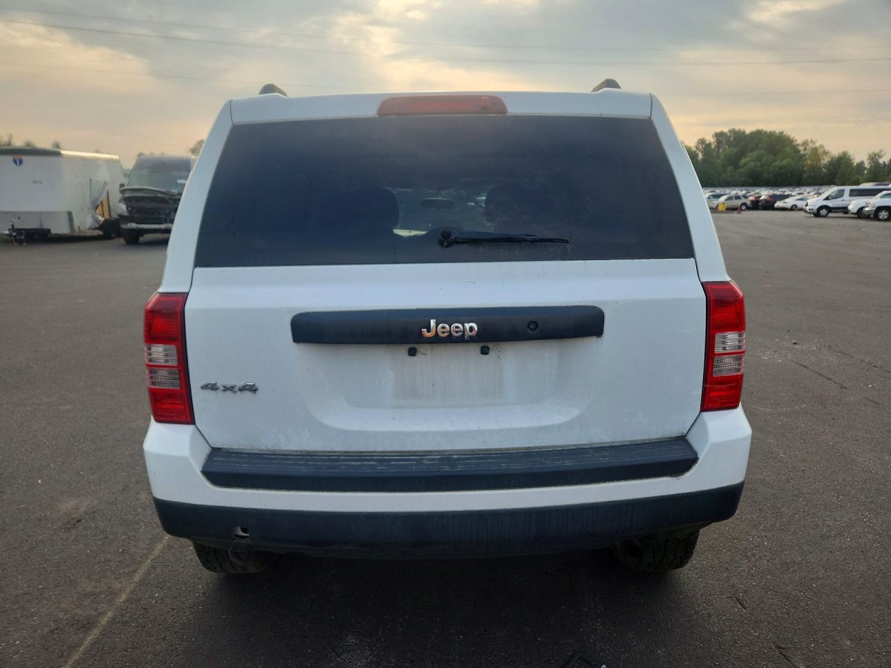 2015 Jeep Patriot Sport Белый vin: 1C4NJRBB1FD324758