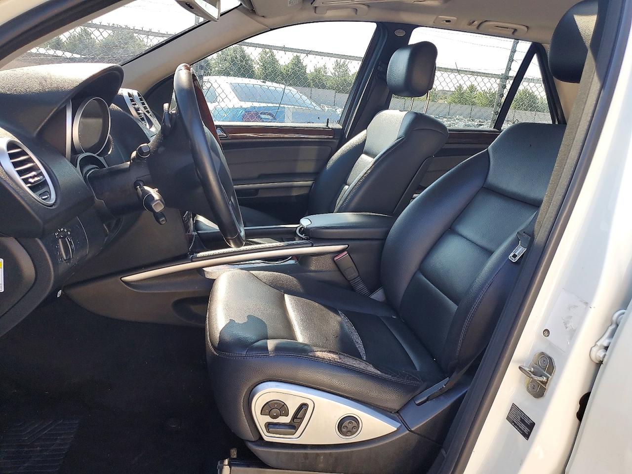 2010 Mercedes-benz Ml 350 4matic White vin: 4JGBB8GB6AA562033