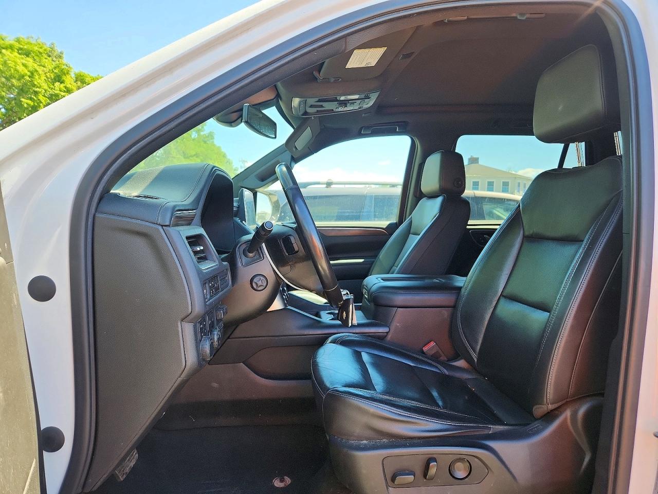 2021 Chevrolet Tahoe K1500 Z71 White vin: 1GNSKPKD8MR105518