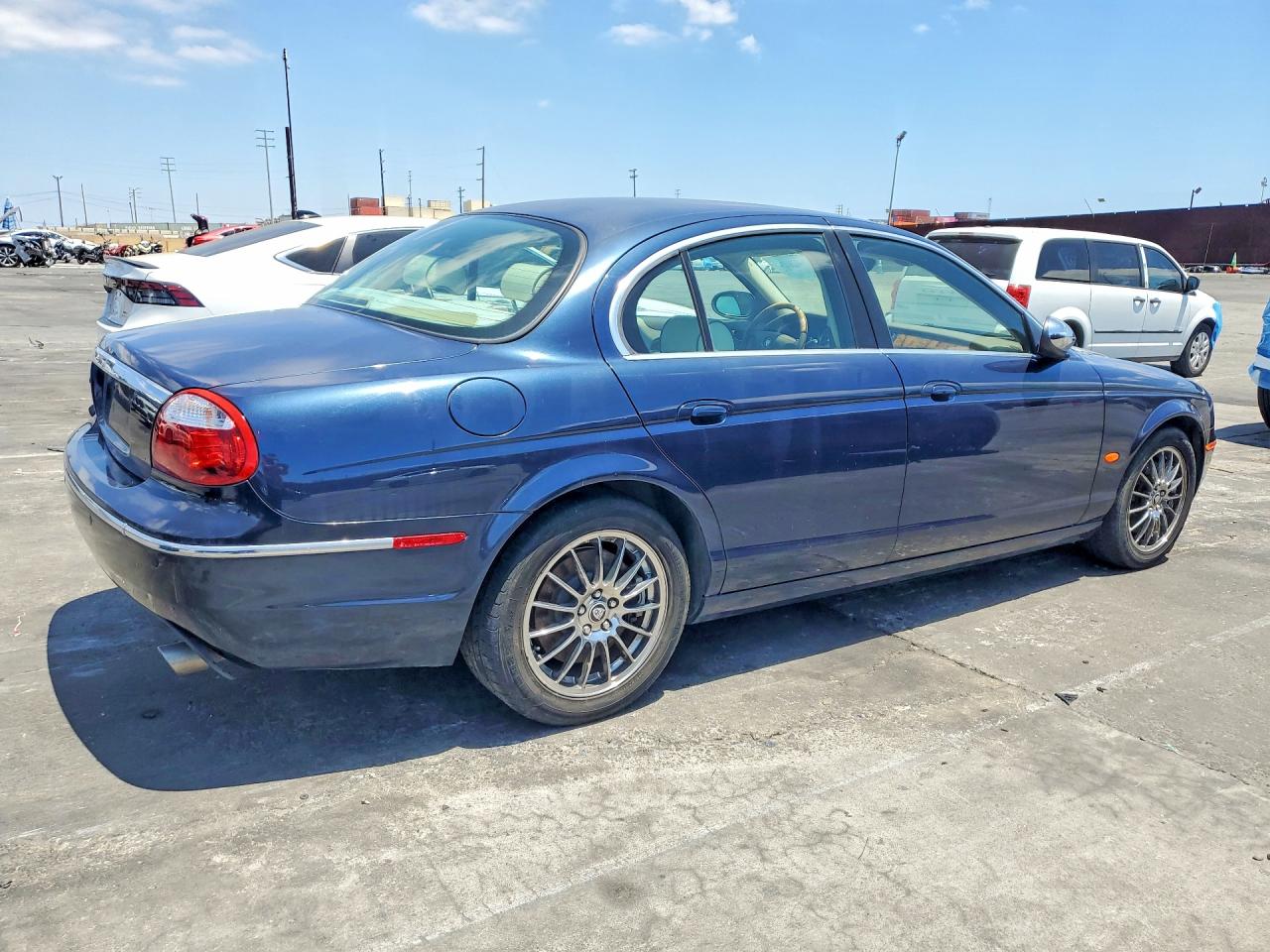 2007 Jaguar S-type Blue vin: SAJWA01A97FN73857