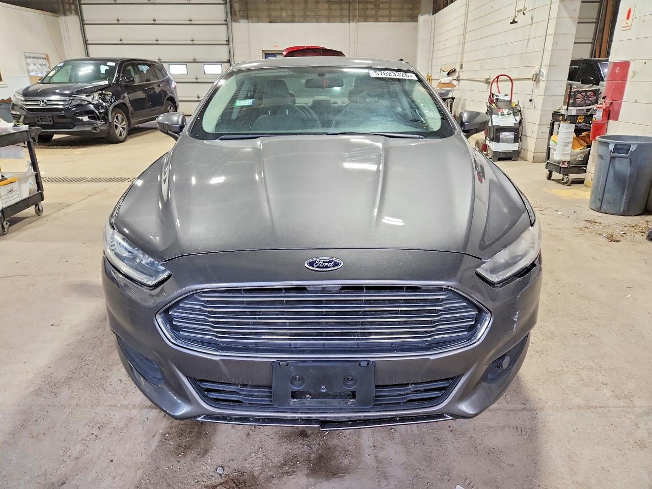 2013 Ford Fusion 4d Gray vin: 3FA6P0G76DR125718