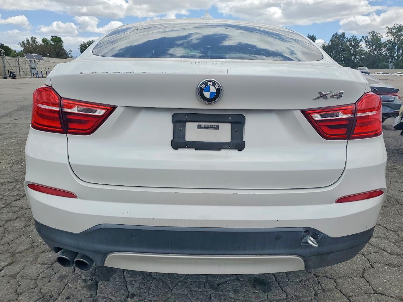 2015 Bmw X4 Xdrive28i Белый vin: 5UXXW3C54F0M88334