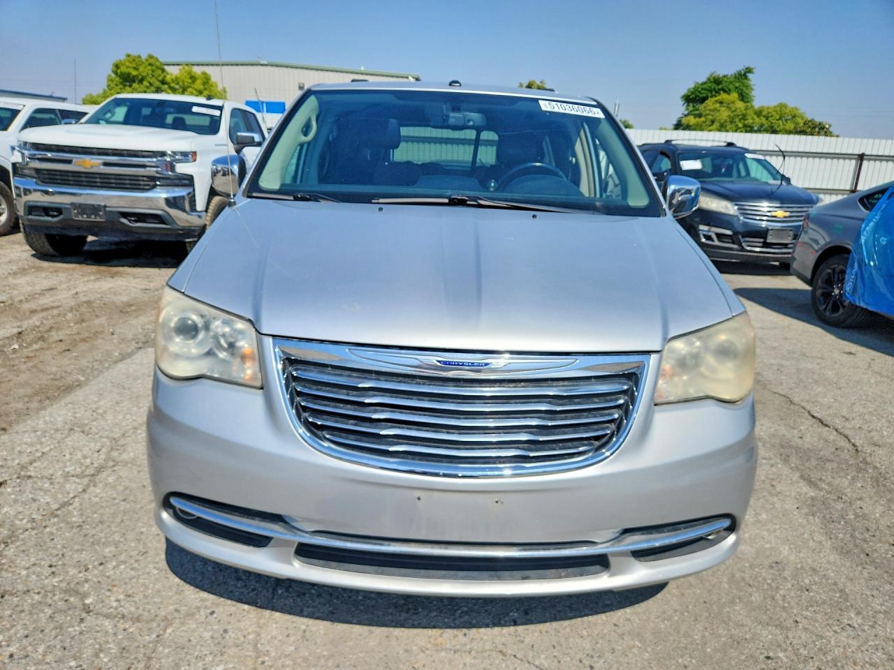 2011 Chrysler Town & Country Limited Silver vin: 2A4RR6DG1BR610838