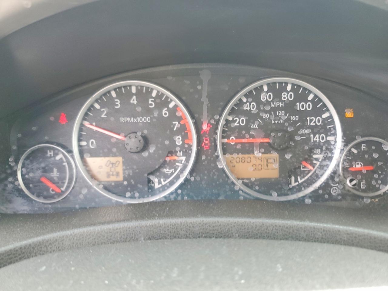 2005 Nissan Pathfinder Xe Silver vin: 5N1AR18W55C748852