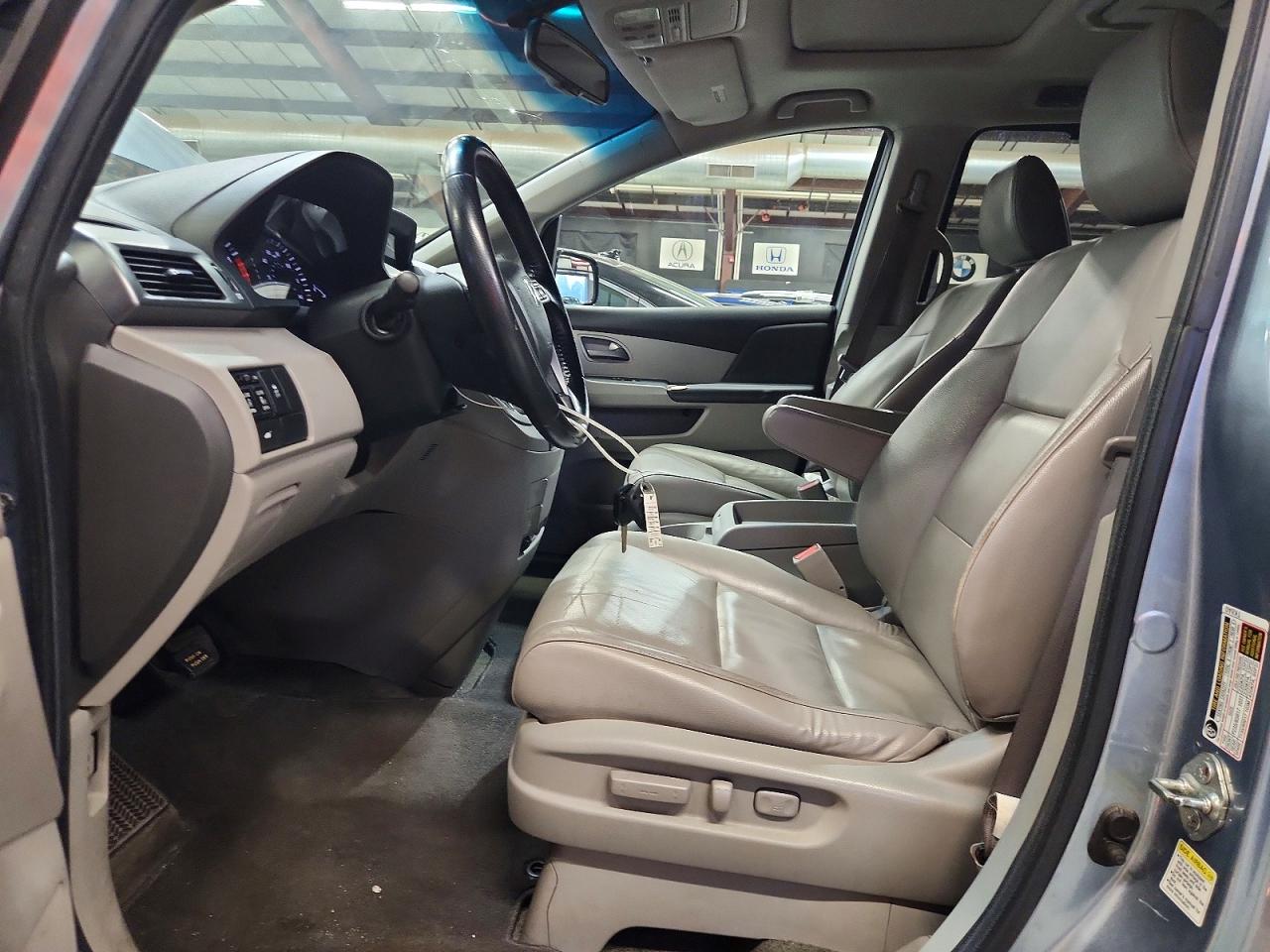 2011 Honda Odyssey Exl Blue vin: 5FNRL5H60BB085513