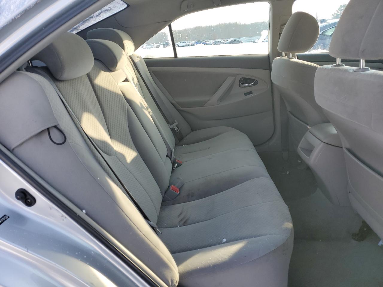 2007 Toyota Camry Серебряный vin: 4T1BE46K27U569568