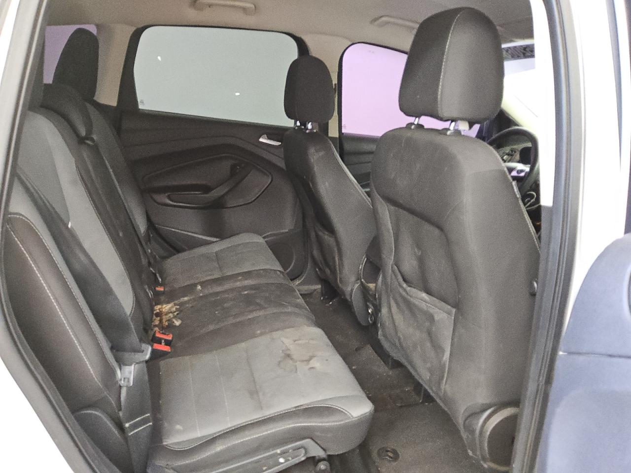2014 Ford Escape Se Silver vin: 1FMCU9G9XEUC09574 Damage: Left Rear Seat Cushion, Stained, Permanent