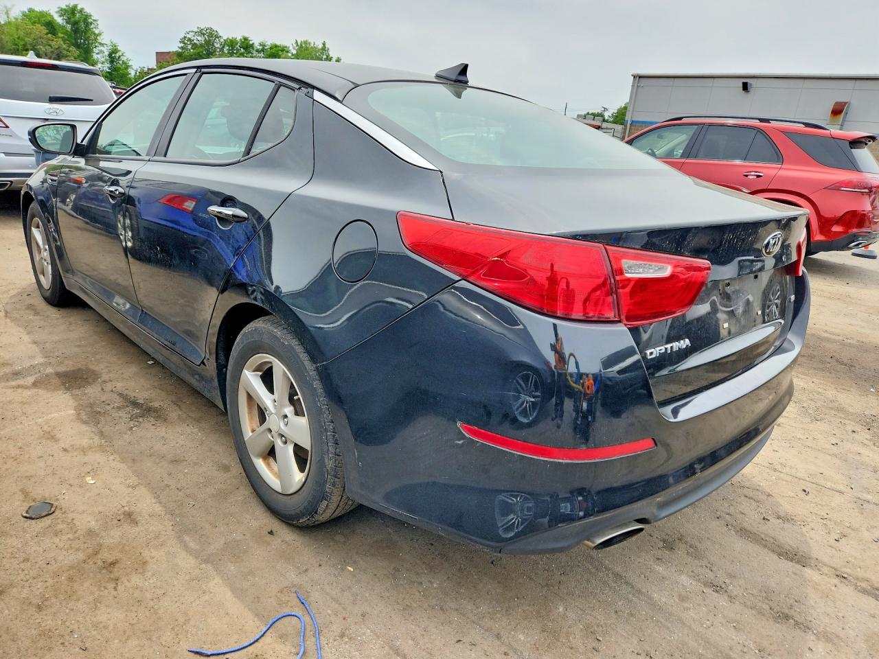 2015 Kia Optima Lx Черный vin: 5XXGM4A78FG428847