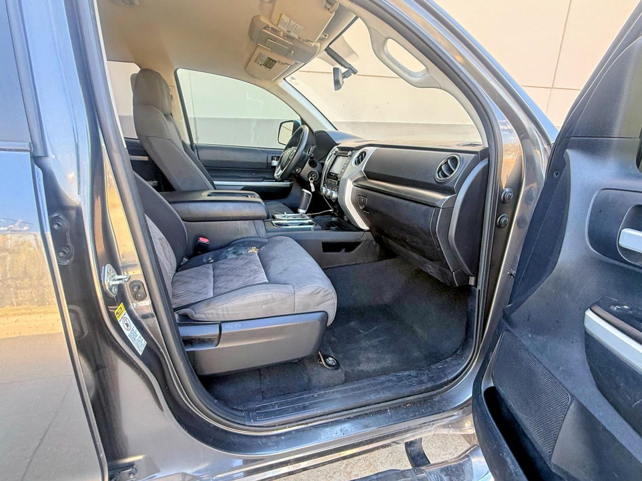 2014 Toyota Tundra Sr5 Gray vin: 5TFRM5F1XEX073304