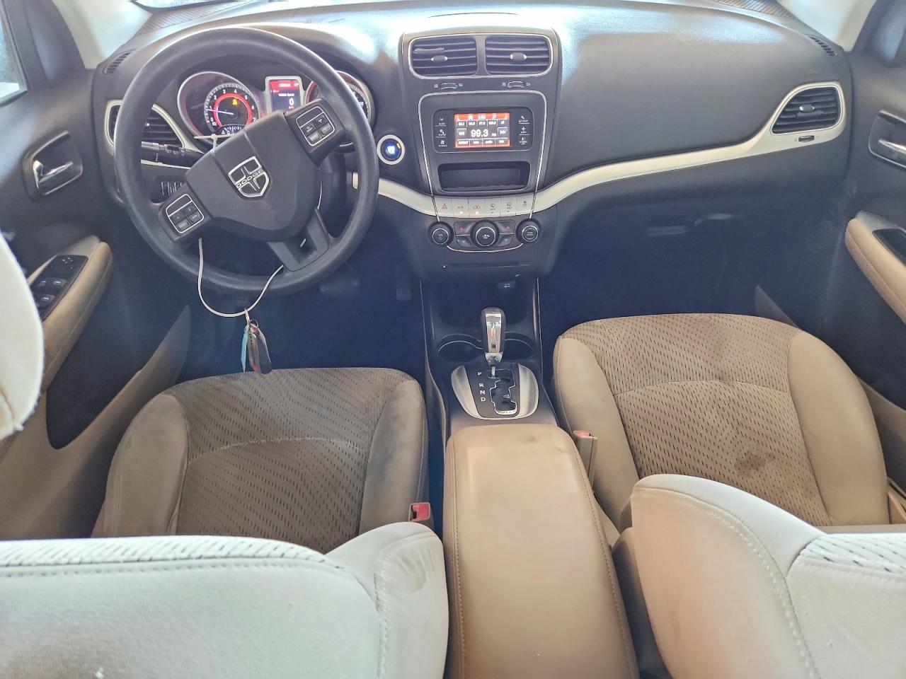 2011 Dodge Journey Mainstreet Silver vin: 3D4PG1FG9BT535390