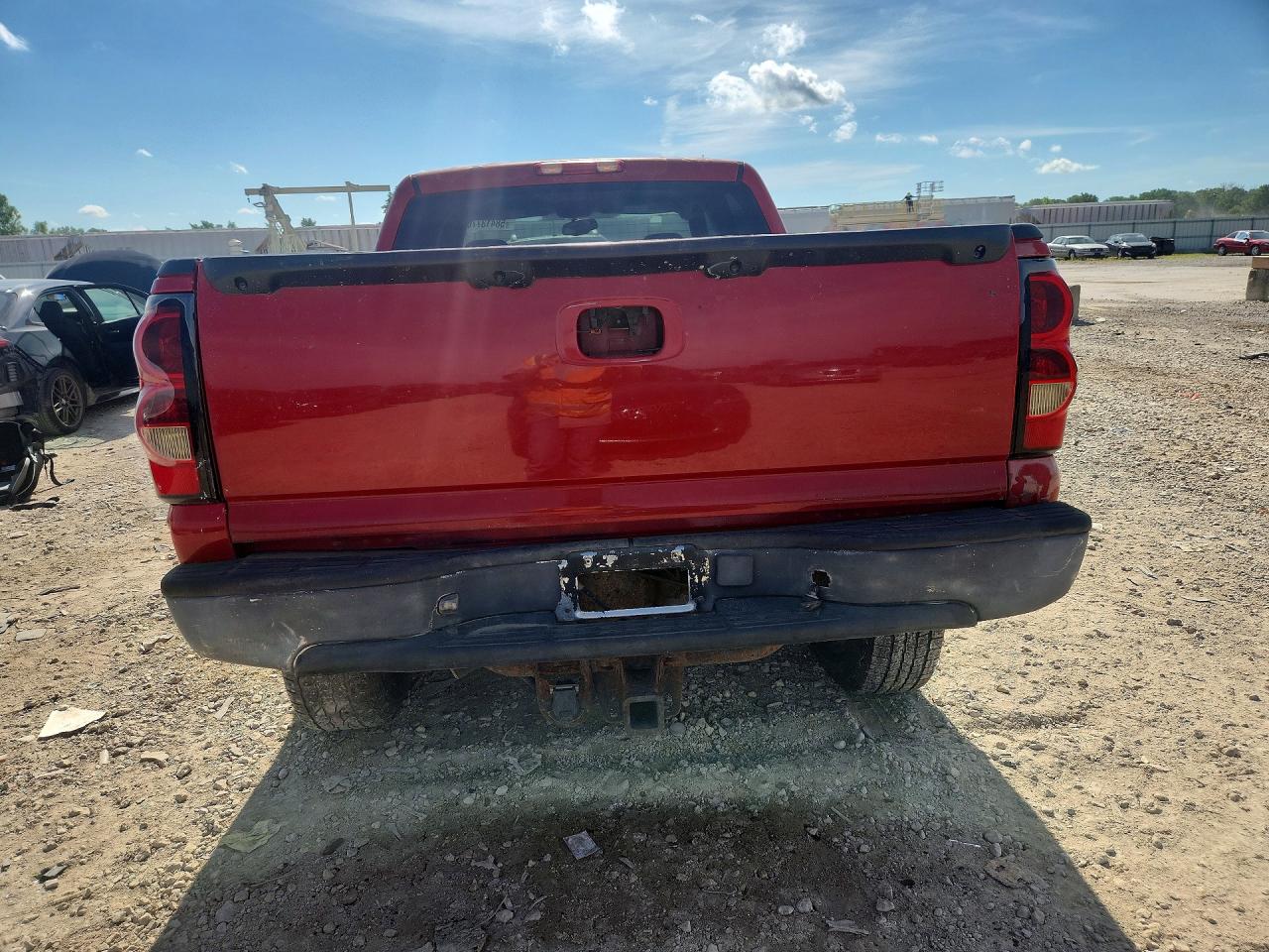 2005 Chevrolet Silverado K1500 Red vin: 2GCEK13T151208346
