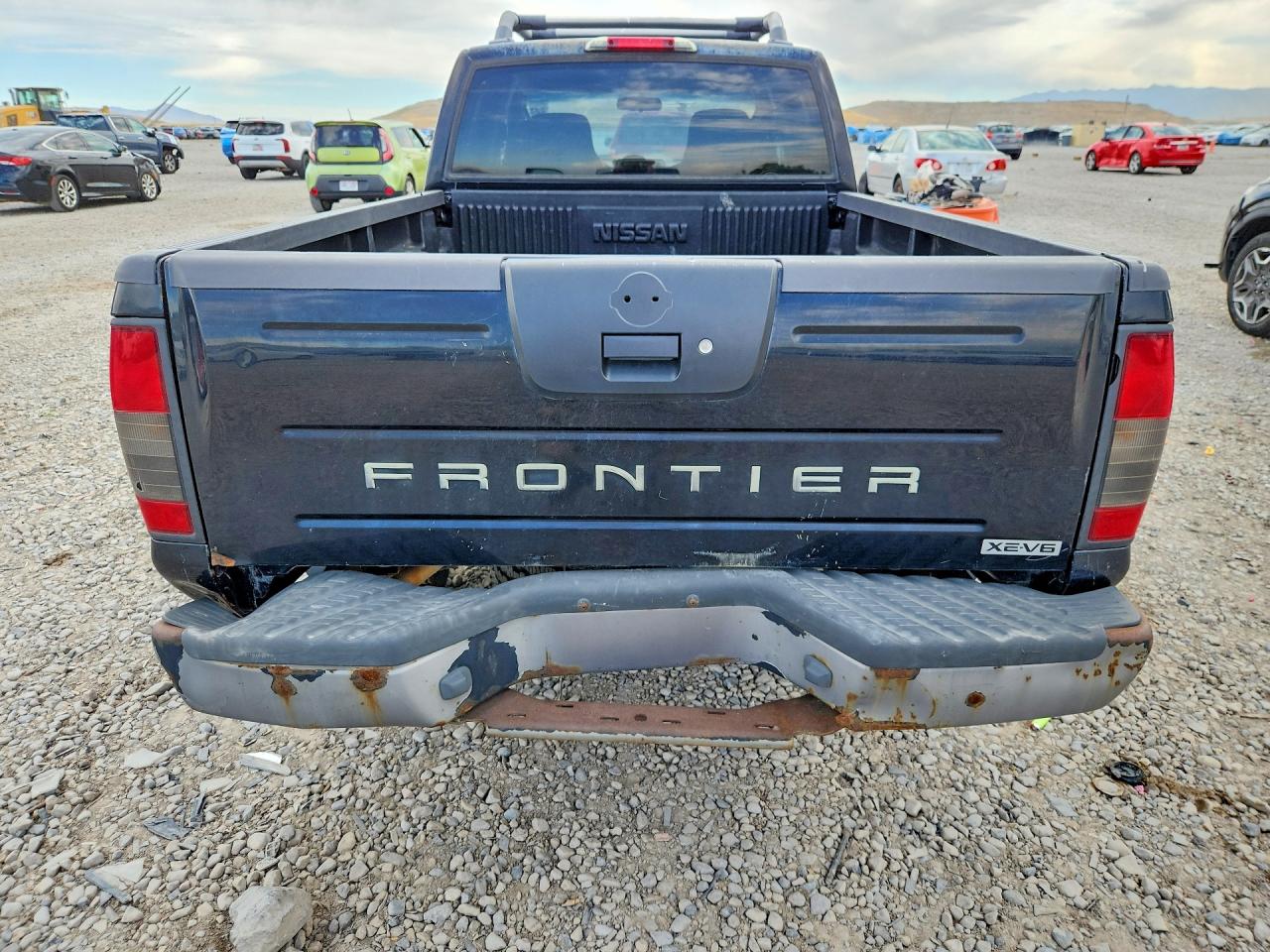 2002 Nissan Frontier Xe-v6 Black vin: 1N6ED29X42C366855