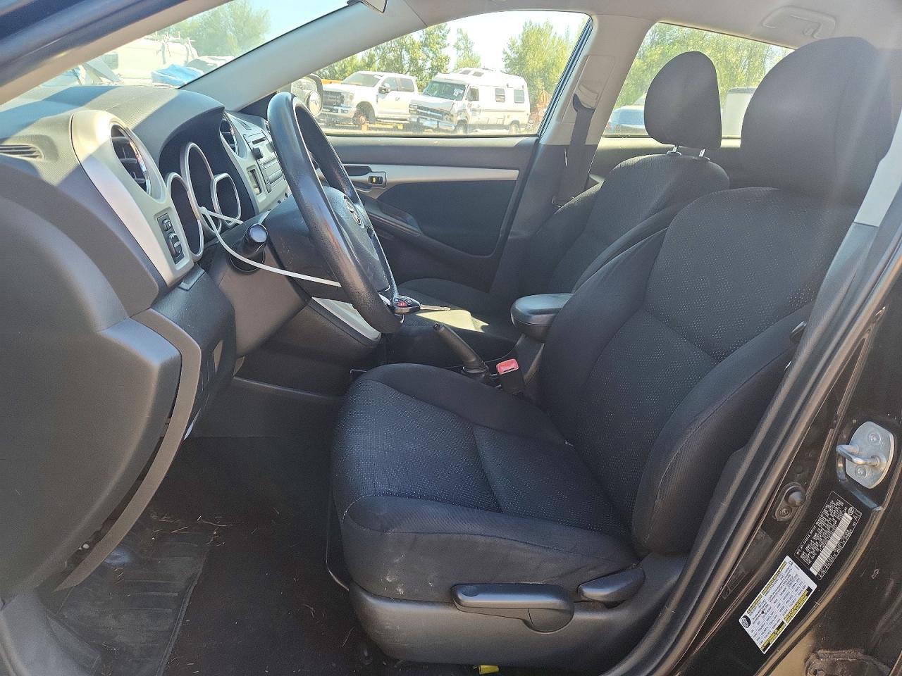 2009 Toyota Matrix Base Charcoal vin: 2T1KU40E79C067651
