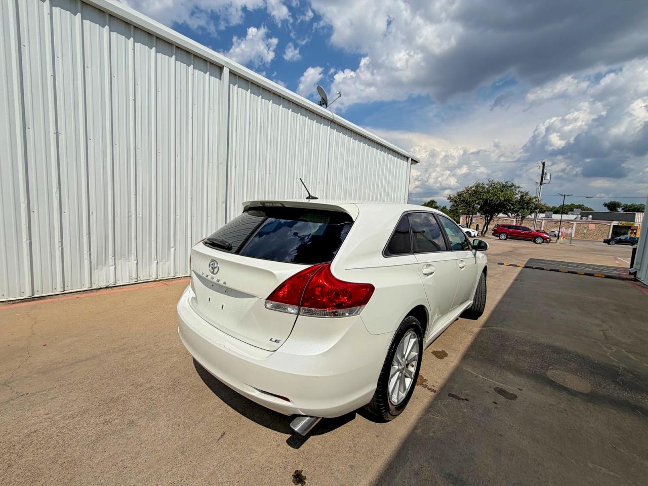 2012 Toyota Venza Le White vin: 4T3ZA3BB2CU055814