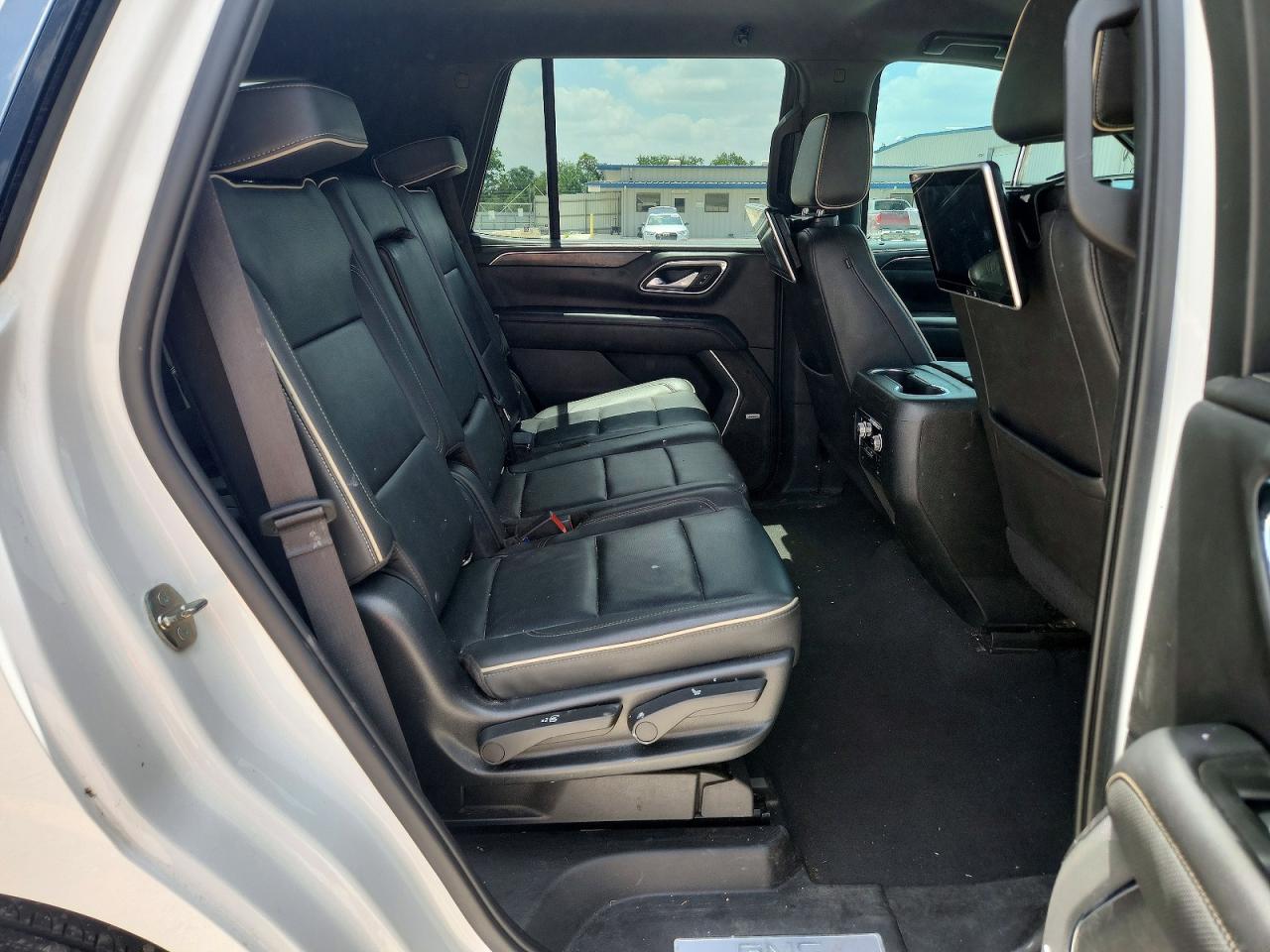 2022 Gmc Yukon Slt White vin: 1GKS1BKT6NR188927