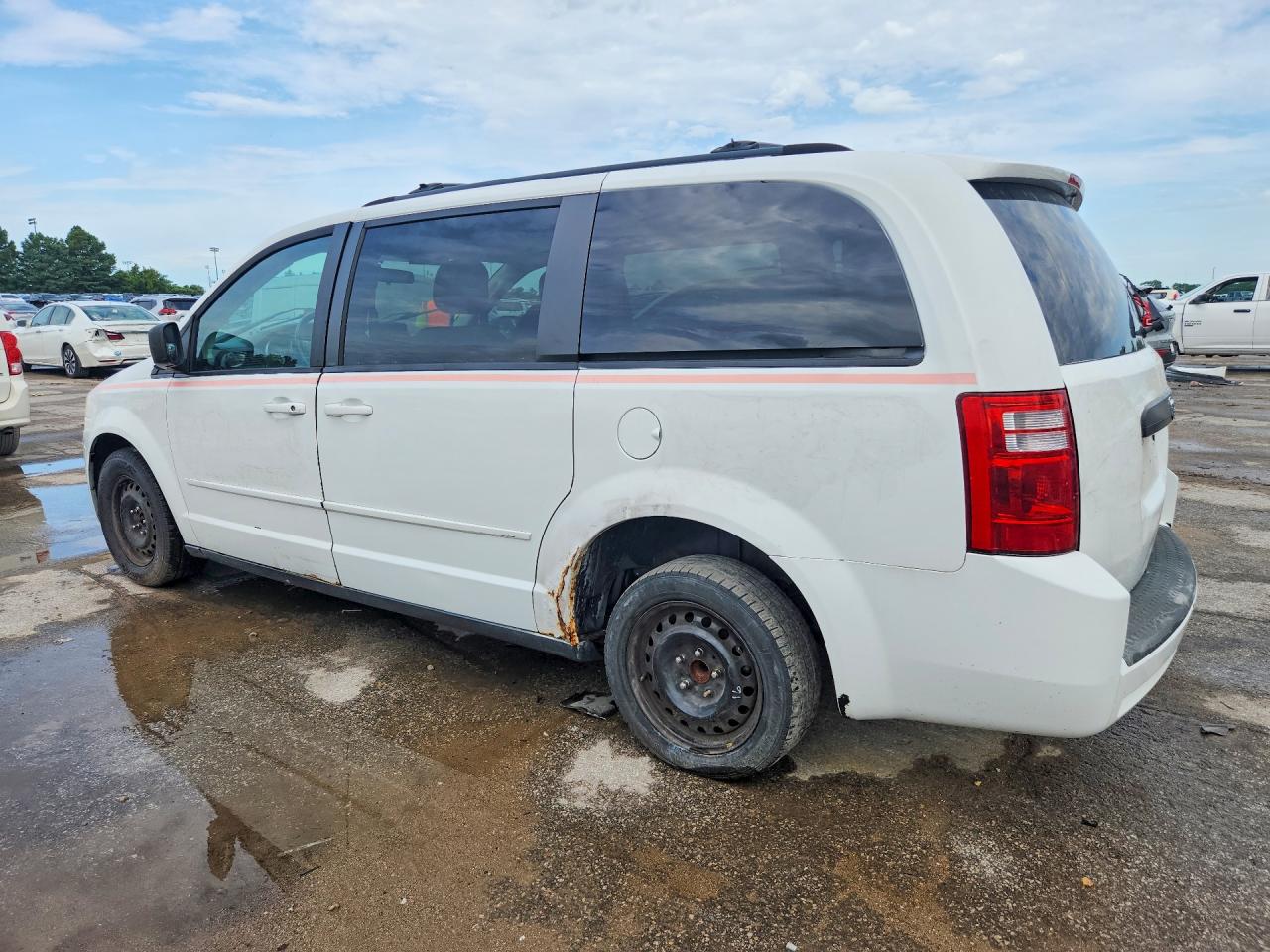 2010 Dodge Grand Caravan Hero Белый vin: 2D4RN3D19AR401540