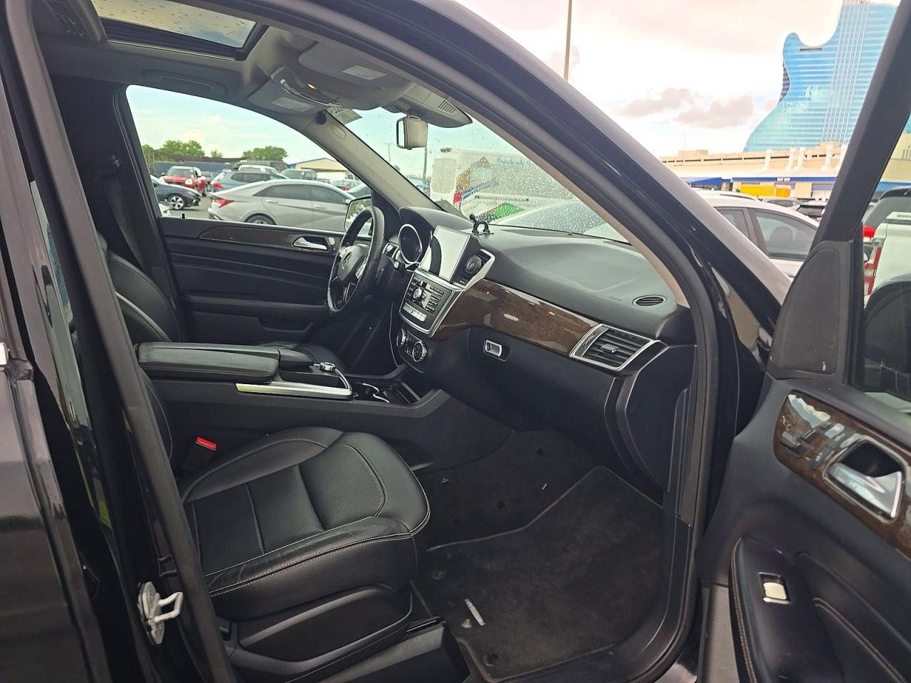 2015 Mercedes-benz Ml 350 Черный vin: 4JGDA5JB7FA557255