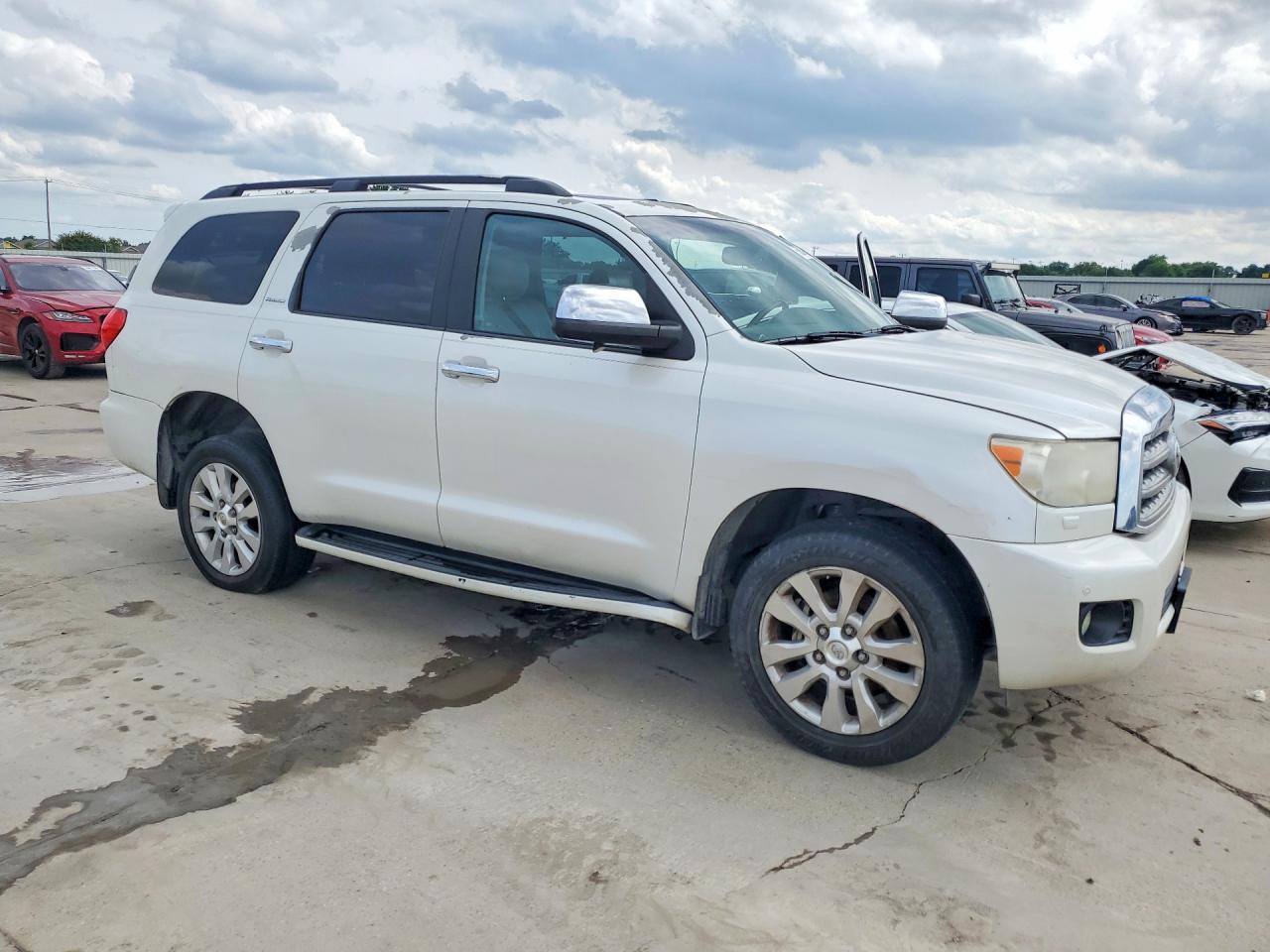 2013 Toyota Sequoia Platinum White vin: 5TDYY5G1XDS049622