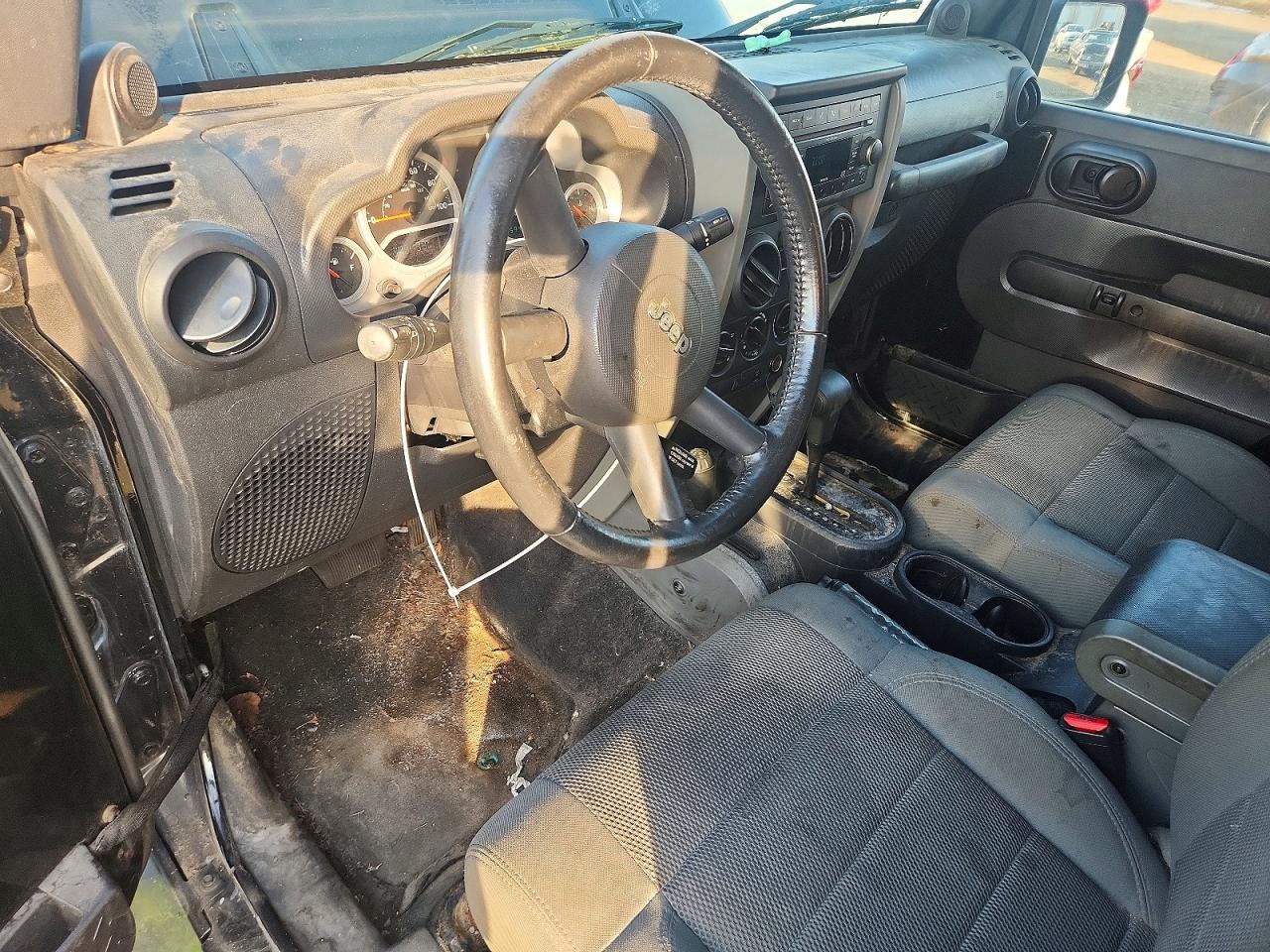 2007 Jeep Wrangler Sahara Black vin: 1J4FA54107L196774