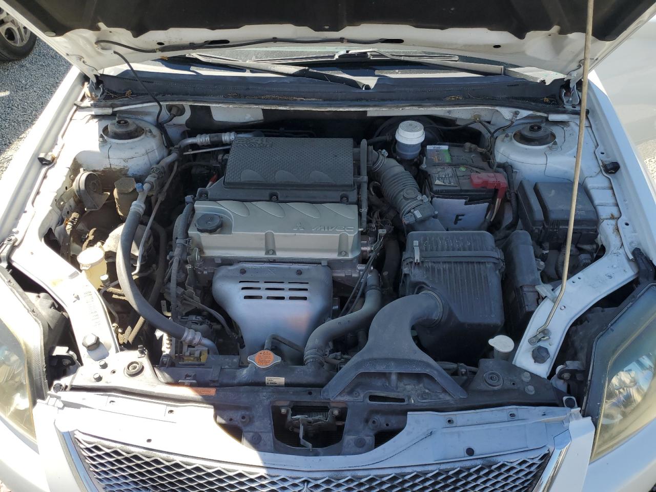 2010 Mitsubishi Galant Es White vin: 4A32B3FF5AE013005