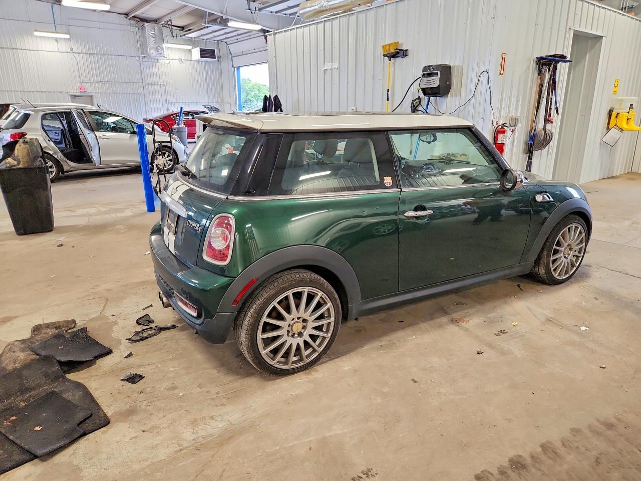 2012 Mini Cooper S Зеленый vin: WMWSV3C5XCTY29855