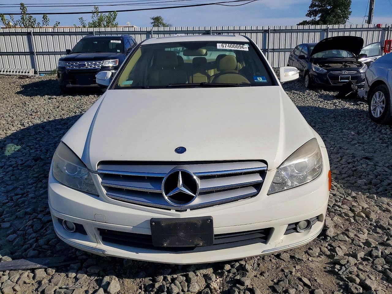 2008 Mercedes-benz C 300 4matic White vin: WDDGF81X08F139972