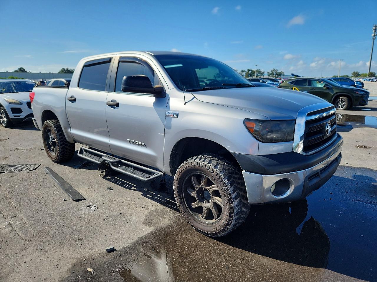 2010 Toyota Tundra Crewmax Sr5 Silver vin: 5TFDW5F1XAX115369