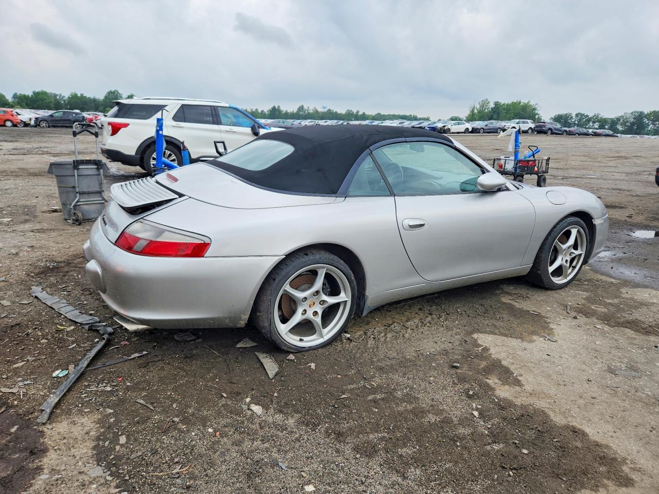 2003 Porsche 911 Carrera 2 Silver vin: WP0CA29903S652780