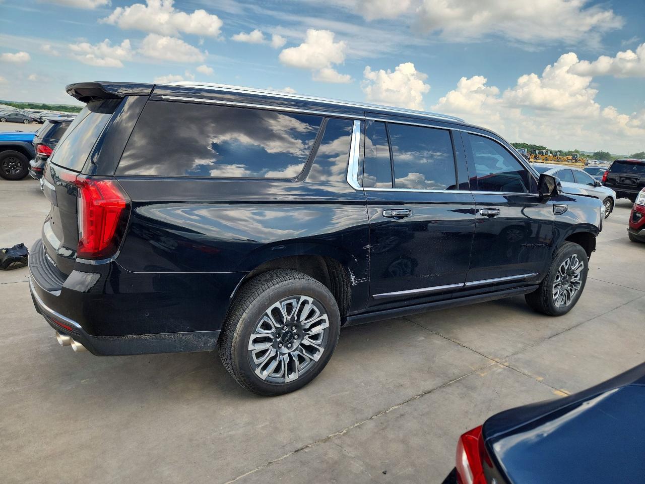 2023 Gmc Yukon Xl Denali Ultimate Black vin: 1GKS2KKL4PR166392