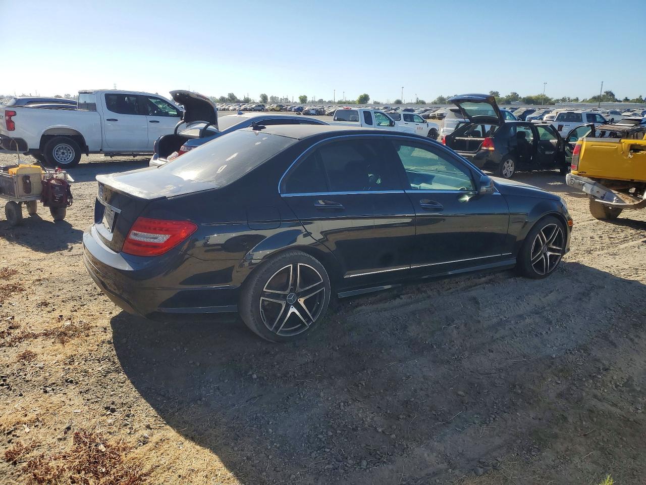 2013 Mercedes-benz C 250 Black vin: WDDGF4HB2DA872826