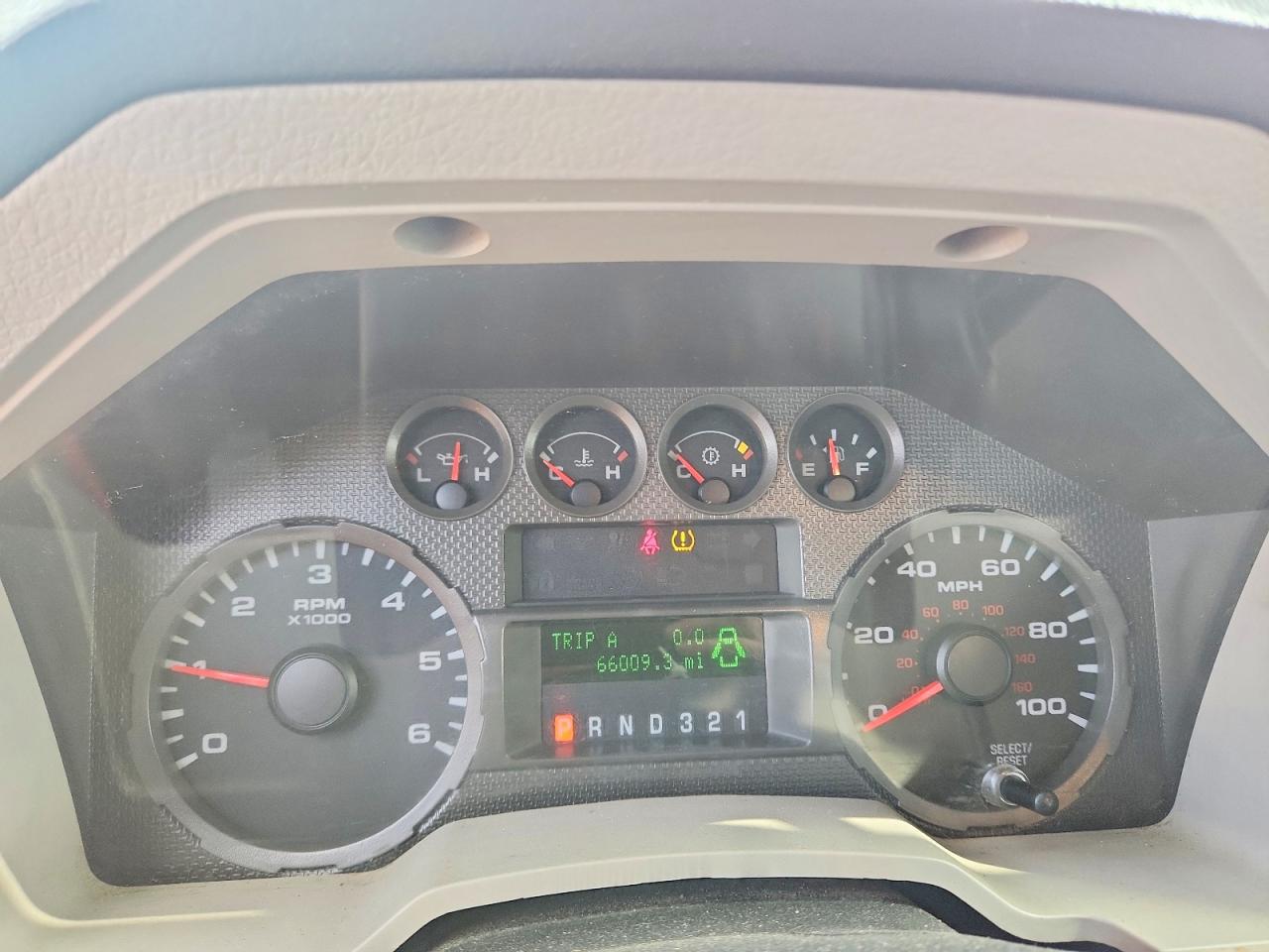 2010 Ford F250 Super Duty Red vin: 1FTNF2B53AEB35566