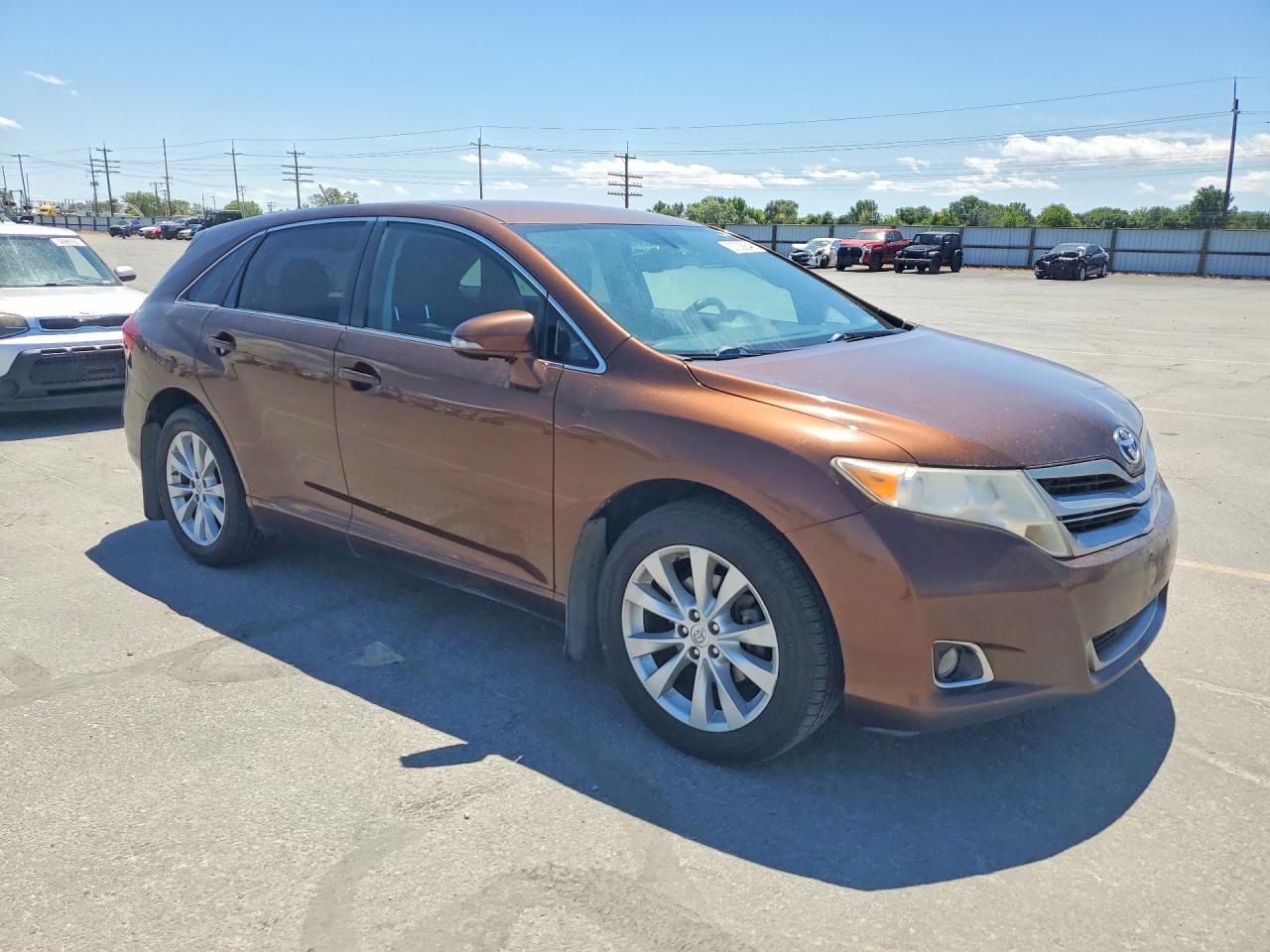 2013 Toyota Venza Le Коричневый vin: 4T3BA3BB9DU049575