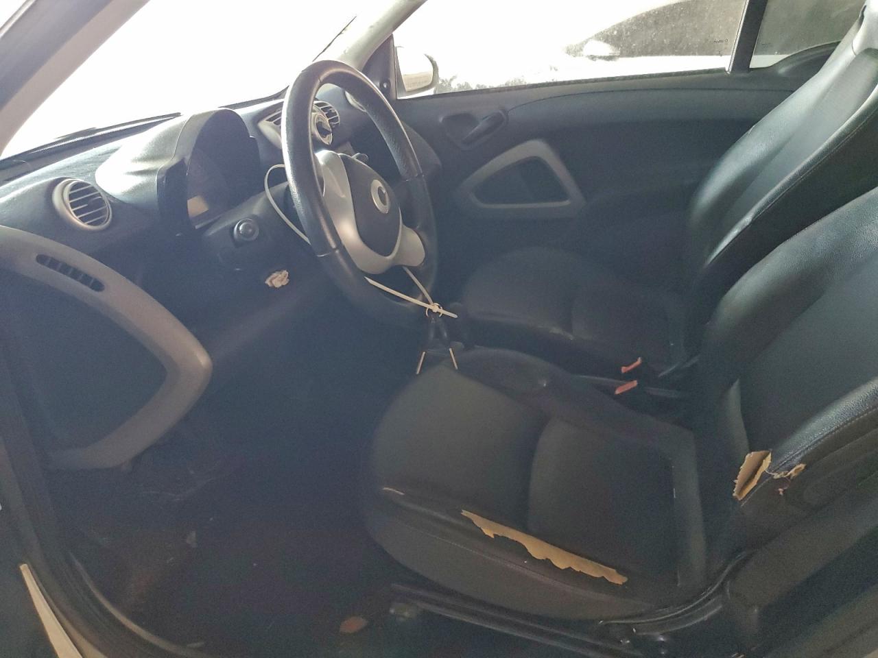 2014 Smart Fortwo Pure White vin: WMEEJ3BA7EK734190
