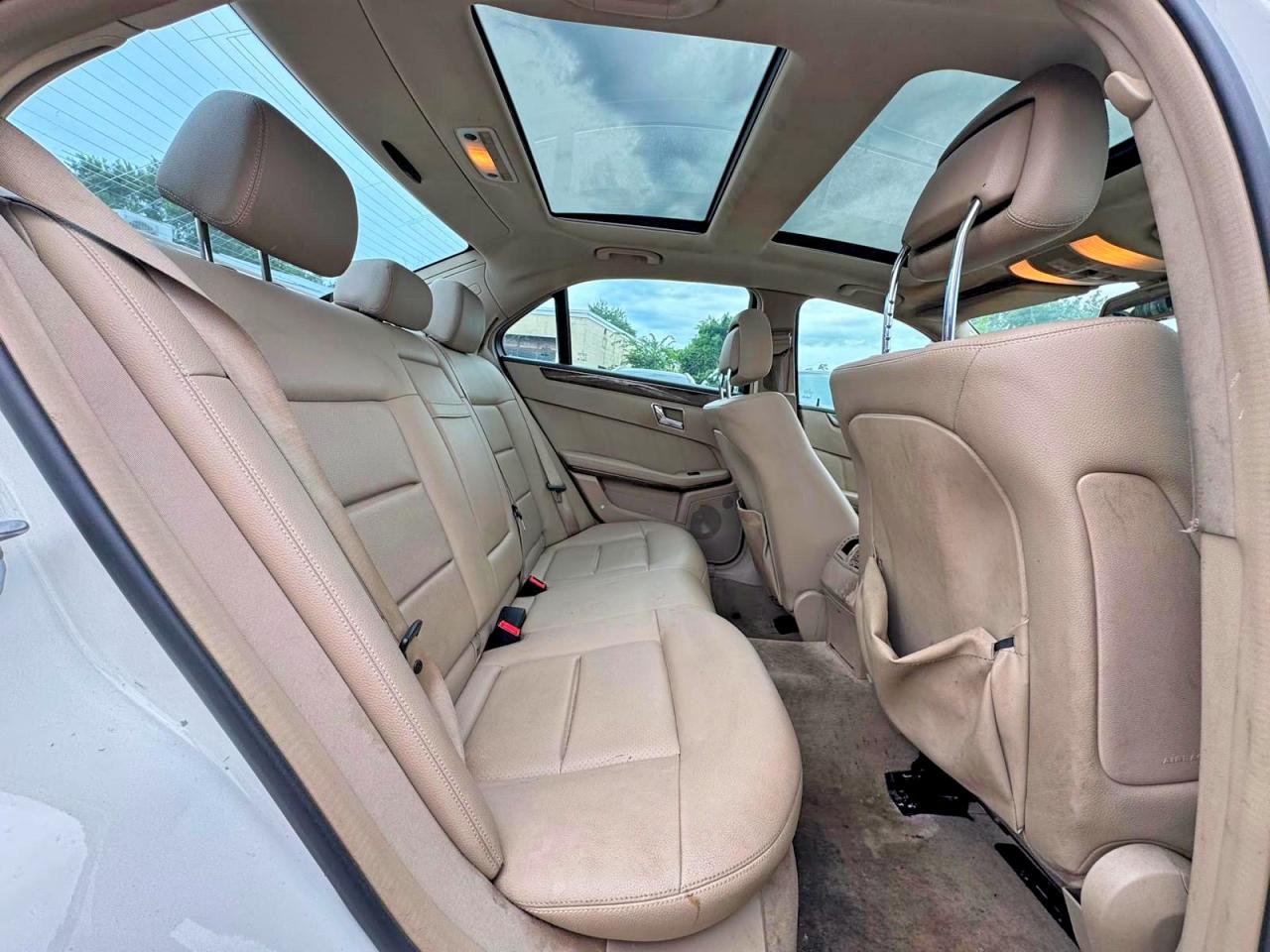 2011 Mercedes-benz E 350 4matic White vin: WDDHF8HB7BA349889