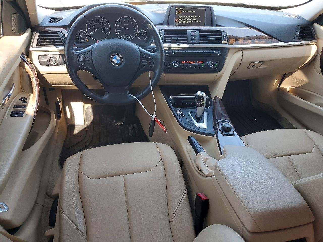 2014 Bmw 320 I Xdrive Белый vin: WBA3C3G55ENS67438