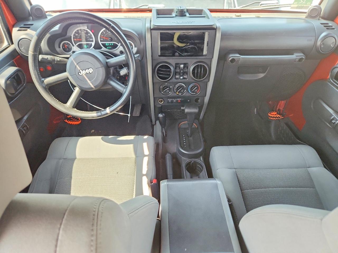 2009 Jeep Wrangler Unlimited Rubicon Red vin: 1J4GA69199L769399