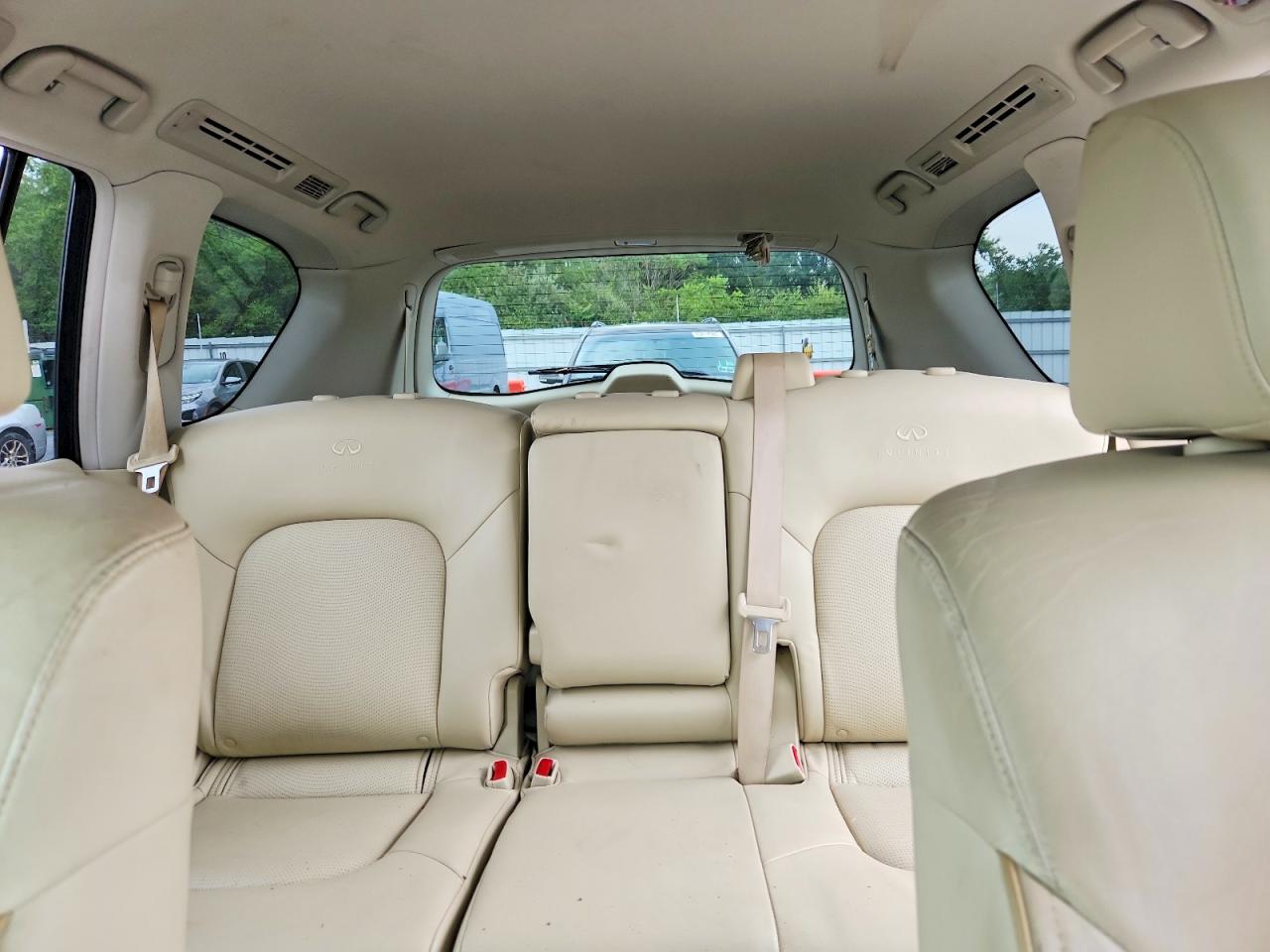 2012 Infiniti Qx56 Base White vin: JN8AZ2NCXC9316342