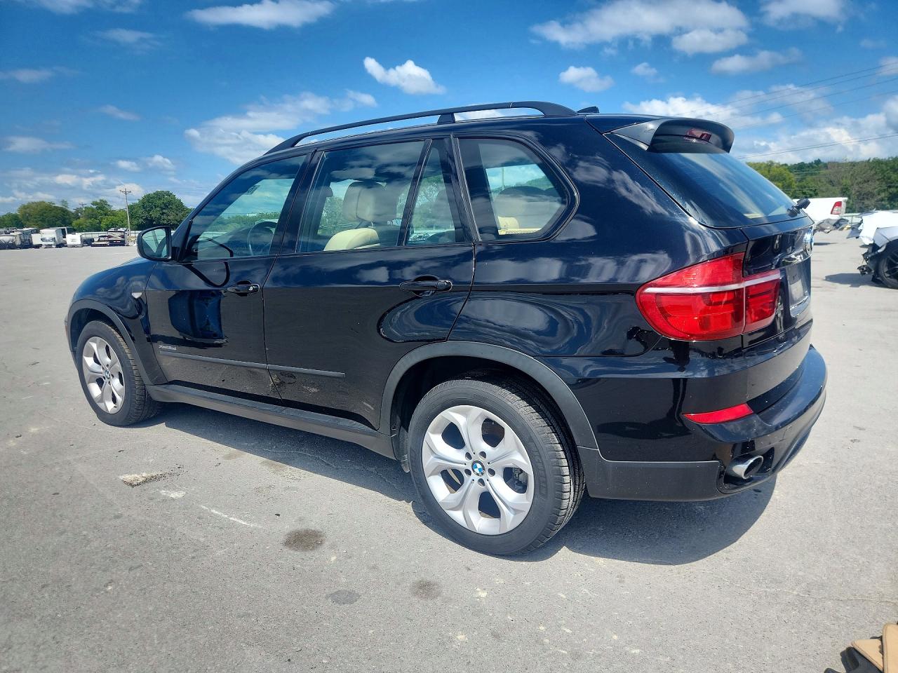 2011 Bmw X5 Xdrive35d Черный vin: 5UXZW0C59BL370215