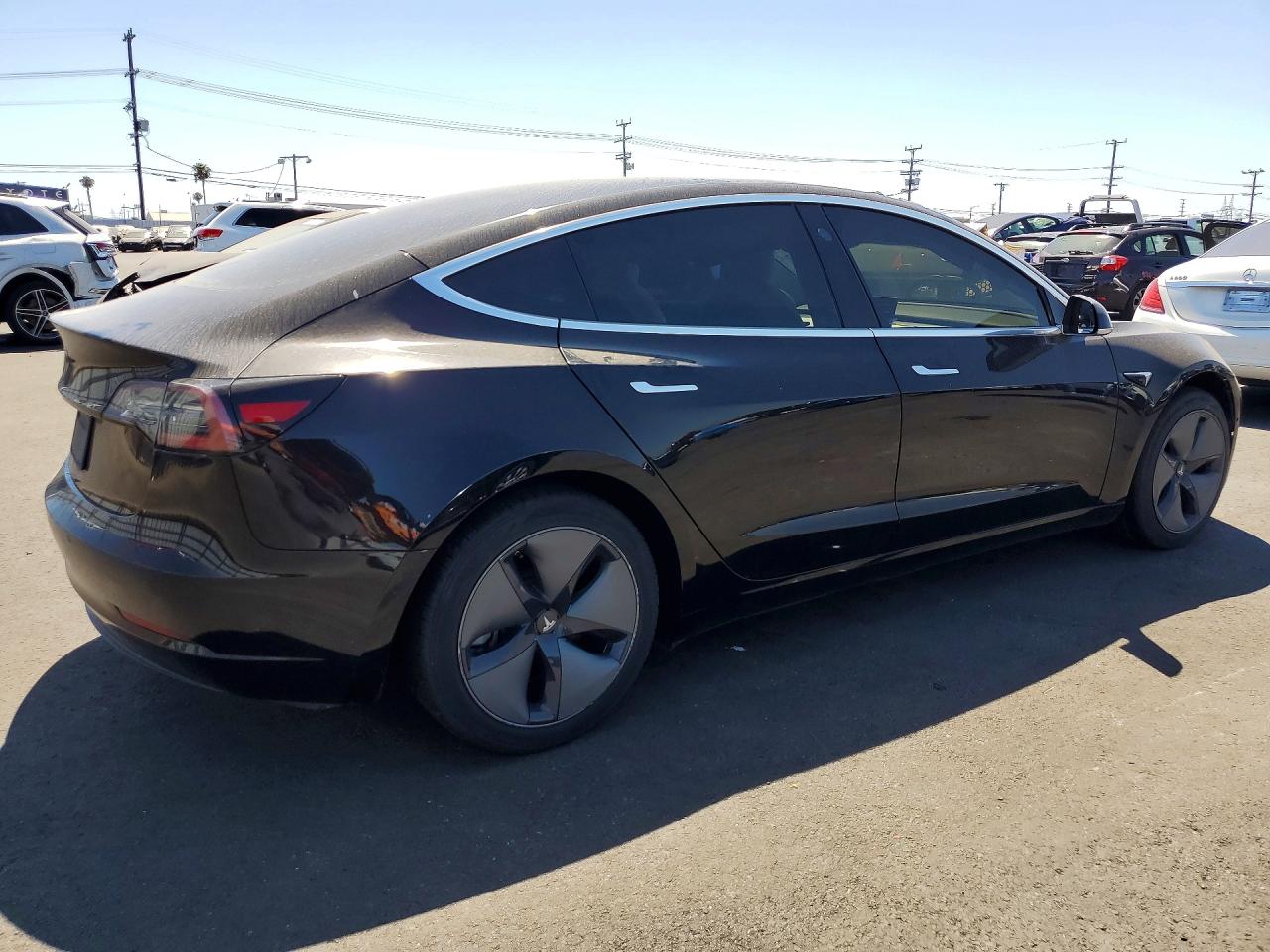 2020 Tesla Model 3 Черный vin: 5YJ3E1EA3LF662067