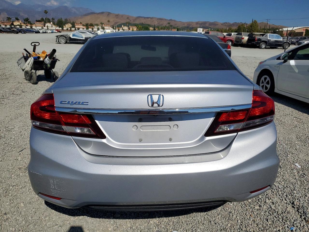 2015 Honda Civic Lx Silver vin: 2HGFB2F57FH551096