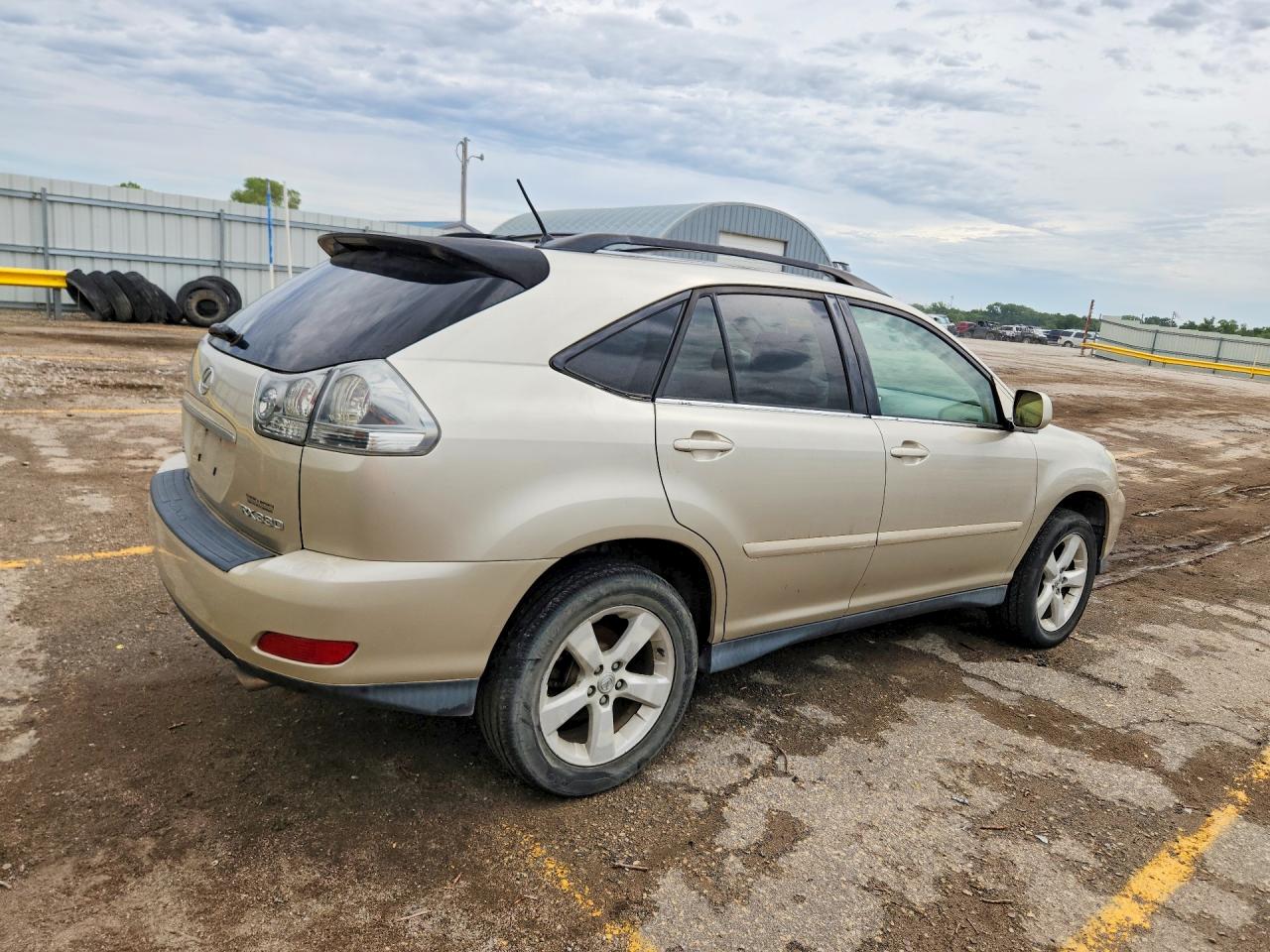 2004 Lexus Rx 330 Gold vin: JTJHA31U540047742