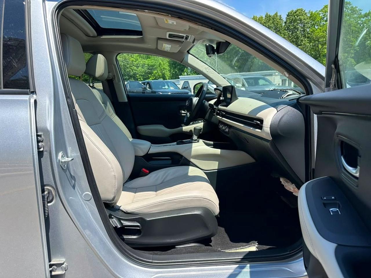 2025 Honda Hr-v Exl Silver vin: 3CZRZ2H77SM772855