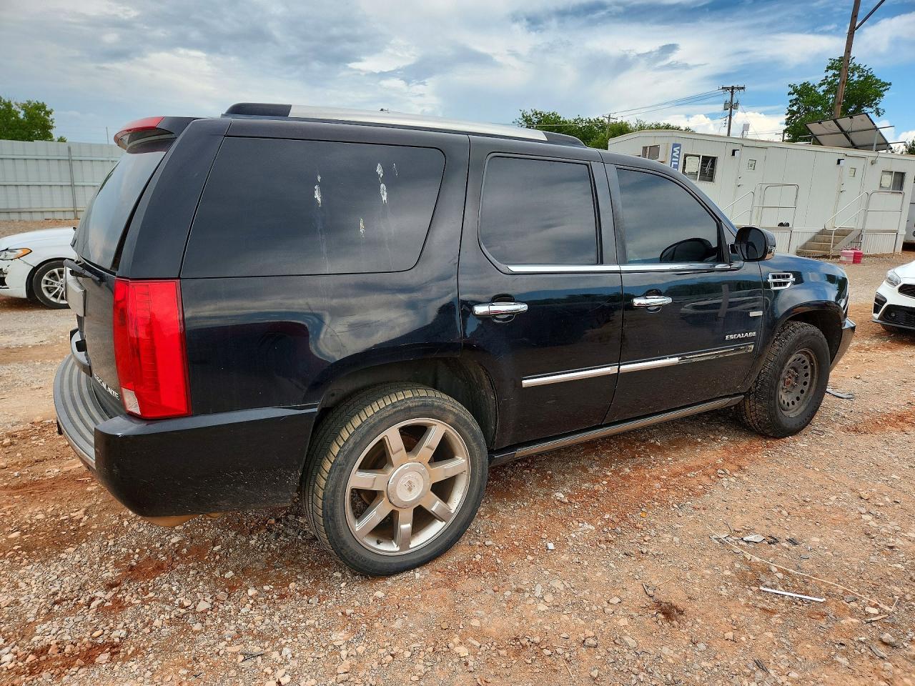 2010 Cadillac Escalade Premium Черный vin: 1GYUKCEF0AR229330