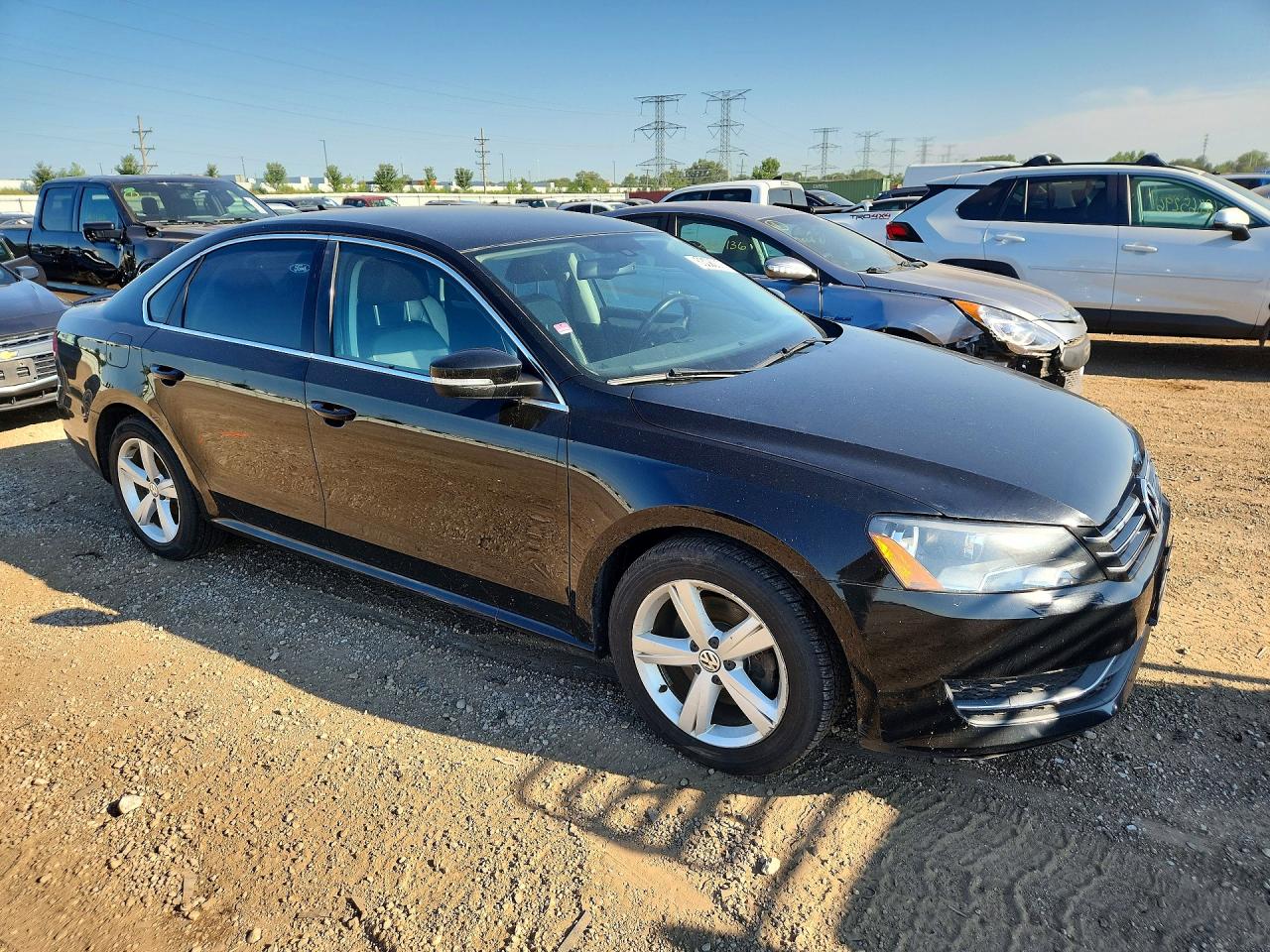 2013 Volkswagen Passat Se Black vin: 1VWBP7A3XDC139866