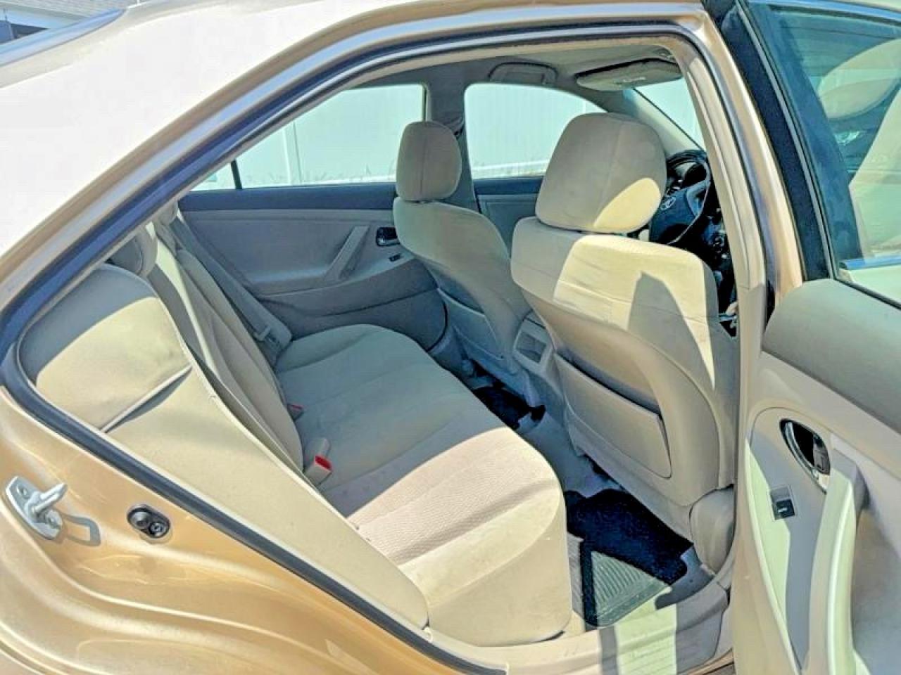 2011 Toyota Camry Base Gold vin: 4T4BF3EK6BR098855