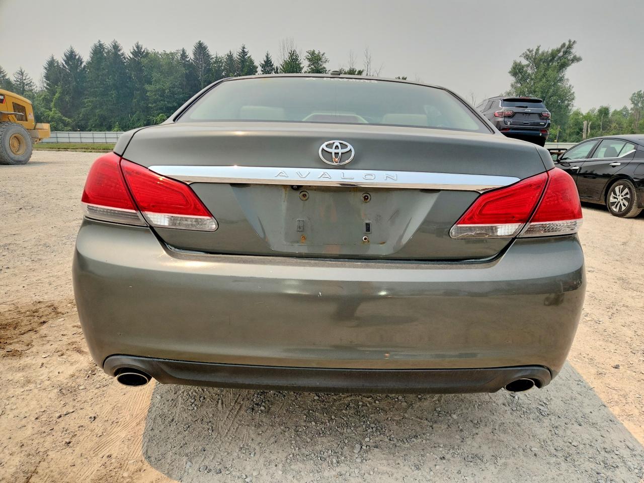 2011 Toyota Avalon Base Зеленый vin: 4T1BK3DB1BU406926