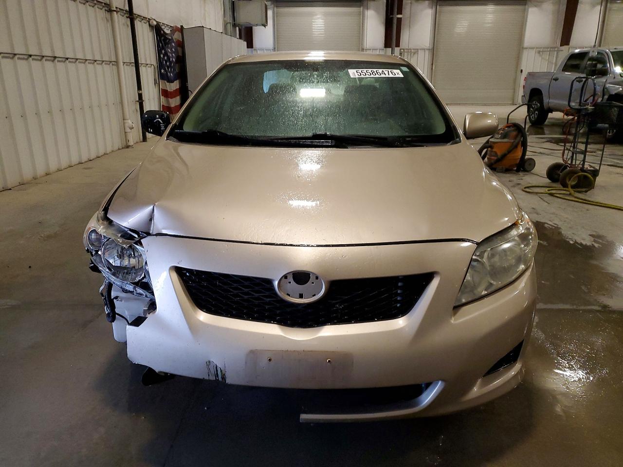 2009 Toyota Corolla Le Gold vin: 1NXBU40E79Z105085